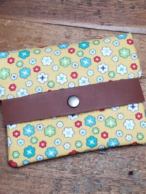 Puck Wallet - Sunny Floral