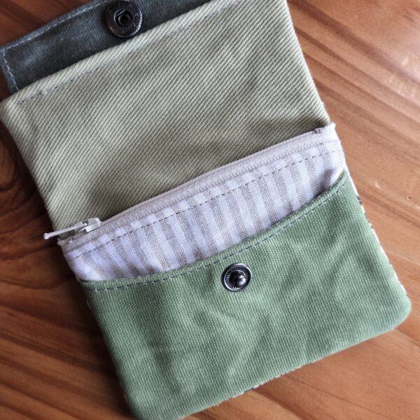 Puck Wallet - Owl - Image 3