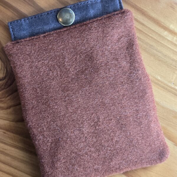 Puck Wallet - Rusty Wool - Image 2