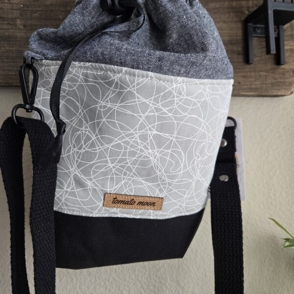 Satellite Crossbody - Gray Scribble