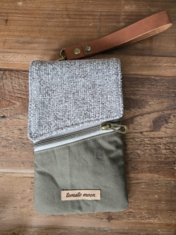 Orbit Phone Sling - Olive & Tweed