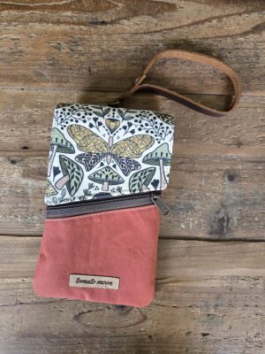 Orbit Phone Sling  Rusty Bees