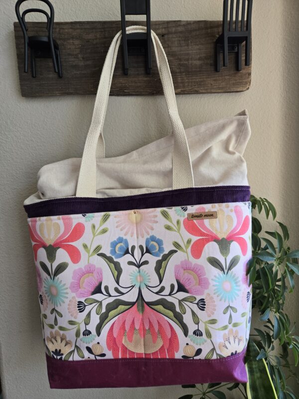 Oberon XL - Boho Flowers - Purple Corduroy
