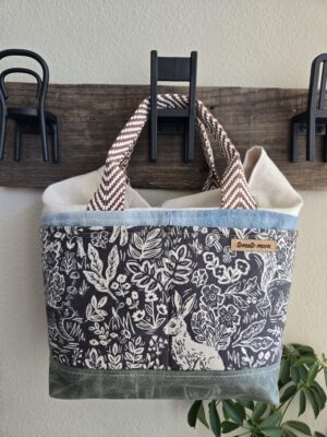 Oberon Bucket - Bunny and Squirrels