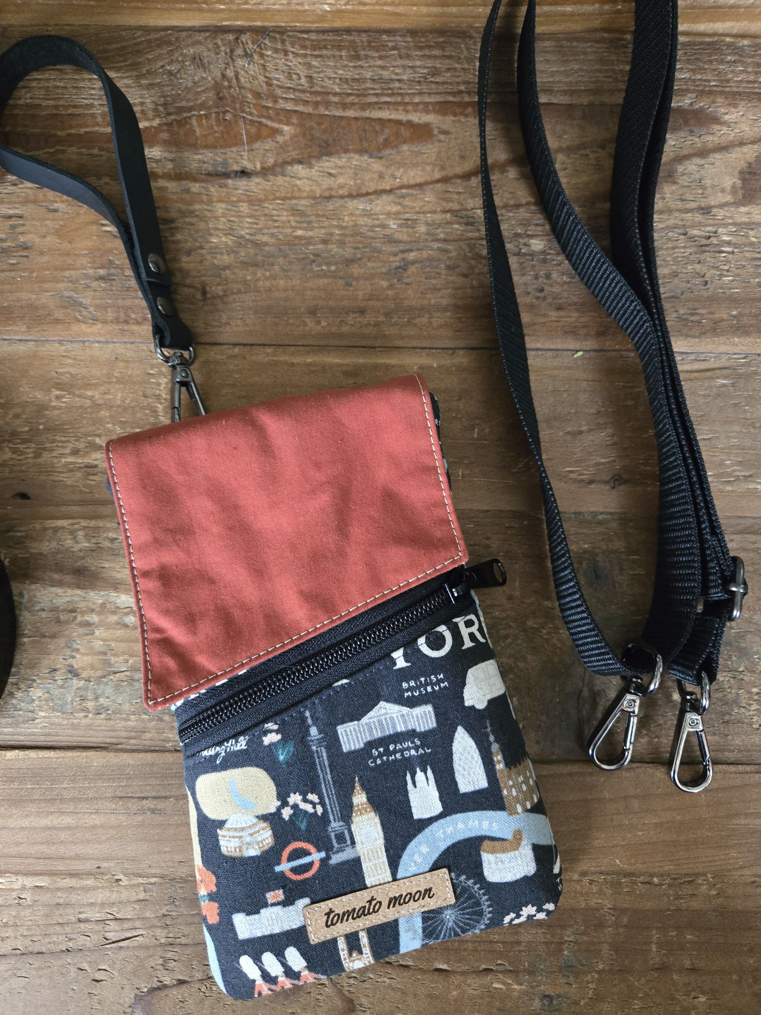 Orbit Phone Sling City Icon and Rust