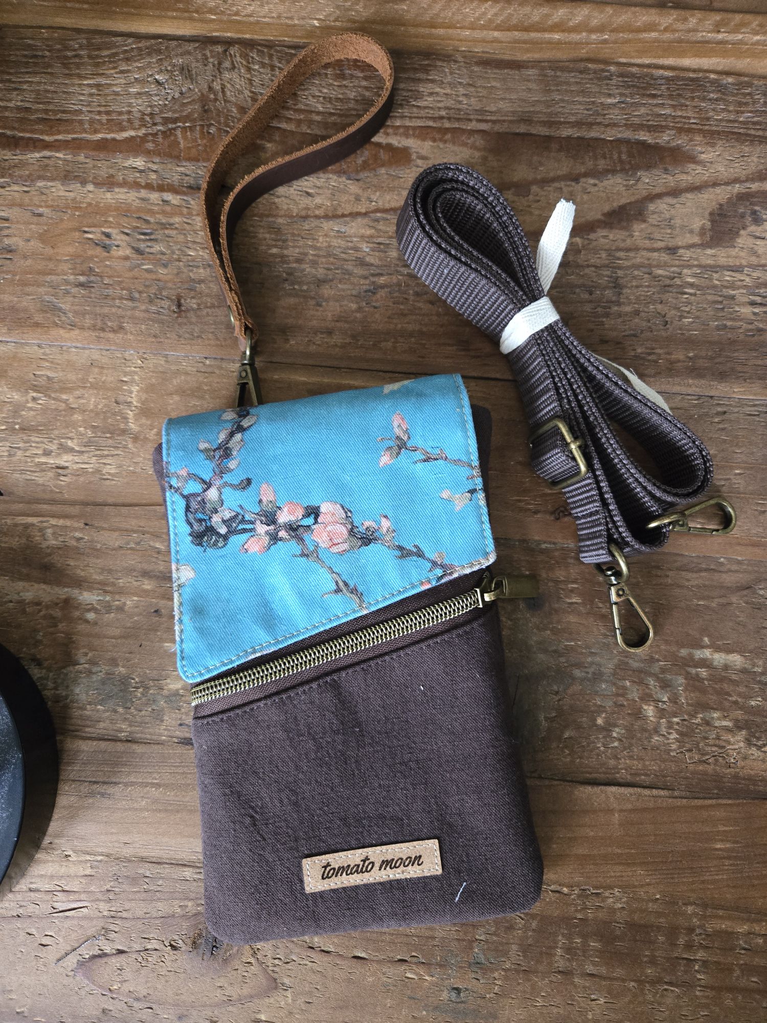 Orbit Phone Sling Chocolate Almond Blossom