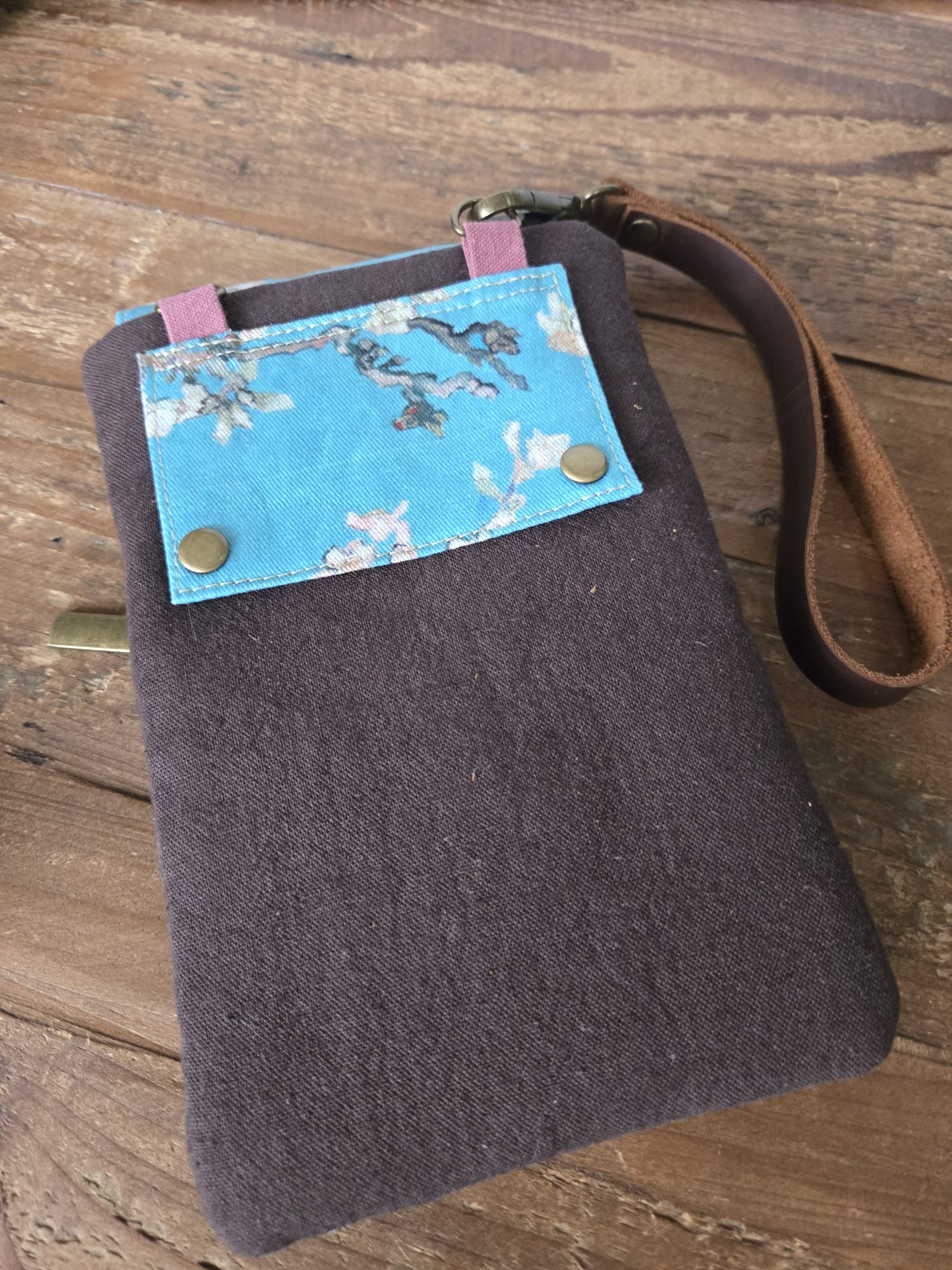 Orbit Phone Sling Chocolate Almond Blossom - Image 2