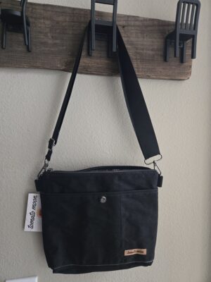 Iris - Incognito Travel