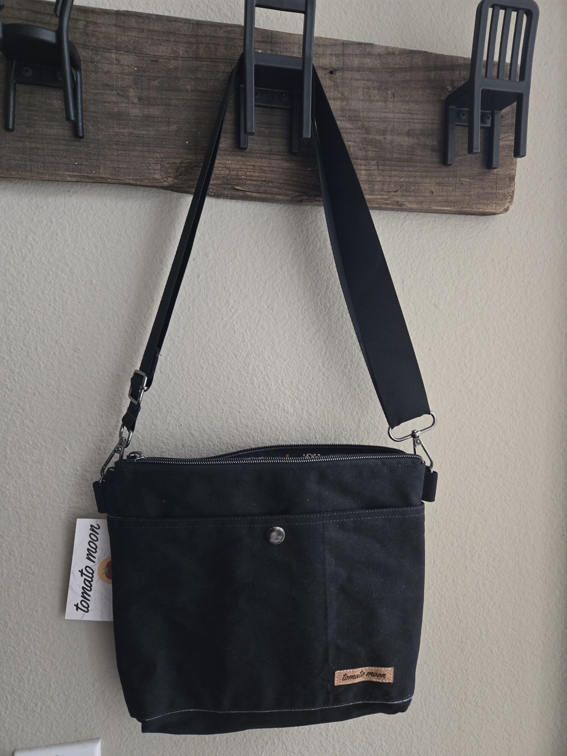 Iris - Incognito Travel